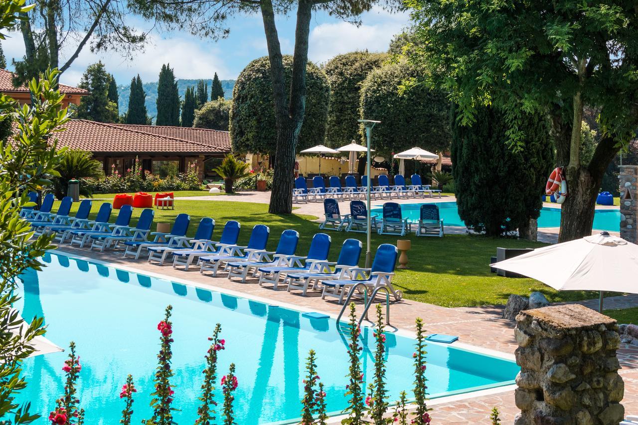 West Garda Hotel Padenghe sul Garda Bagian luar foto