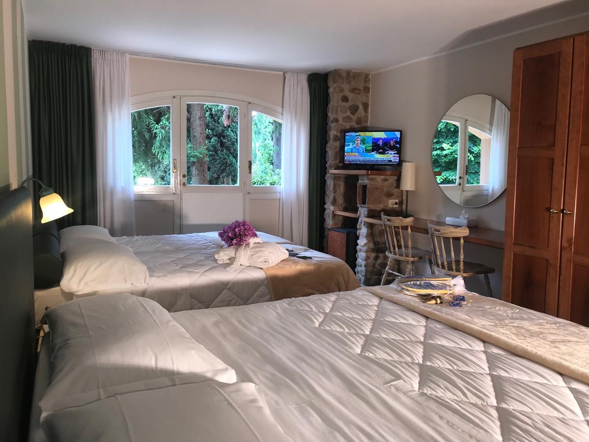West Garda Hotel Padenghe sul Garda Bagian luar foto
