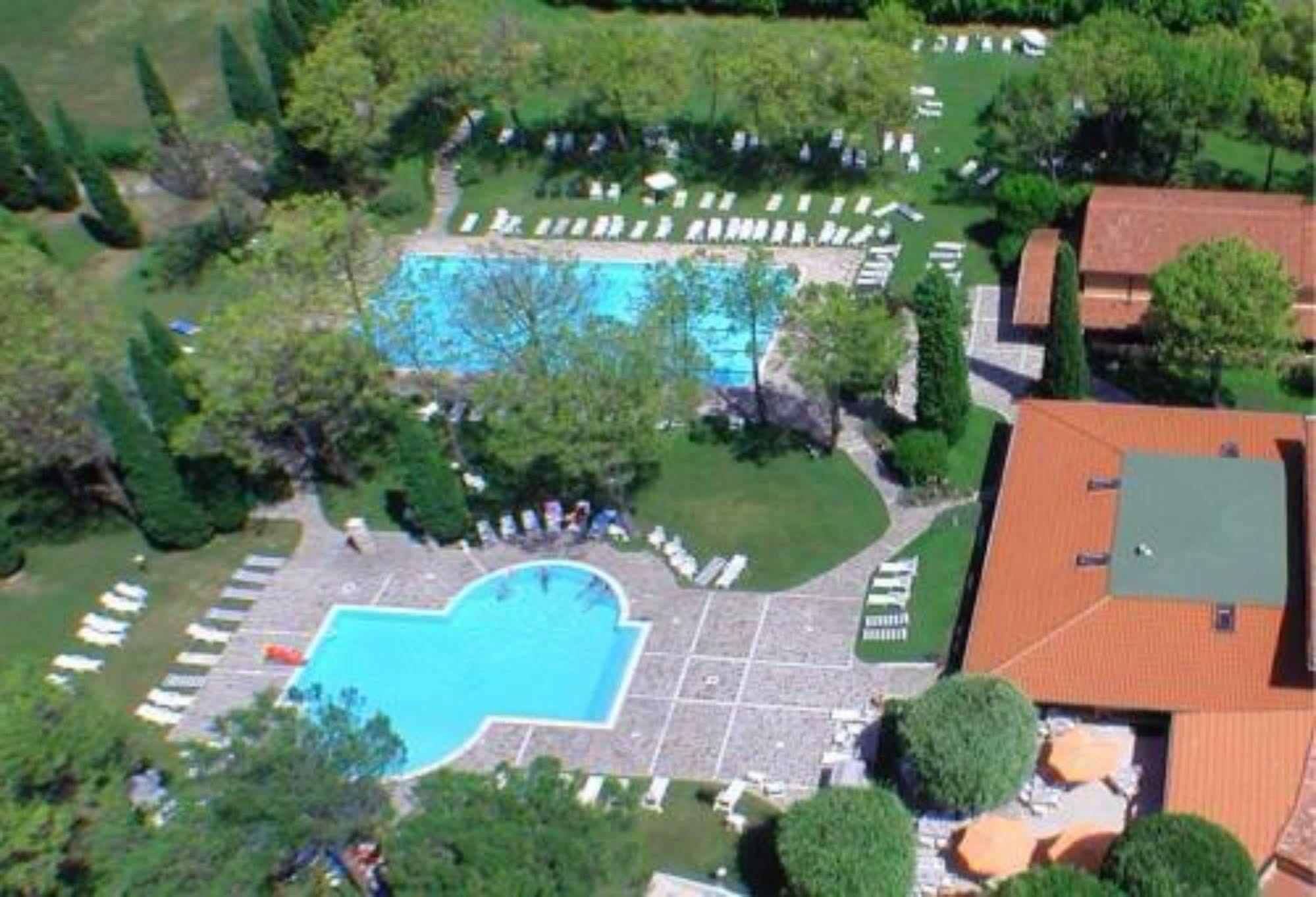 West Garda Hotel Padenghe sul Garda Bagian luar foto