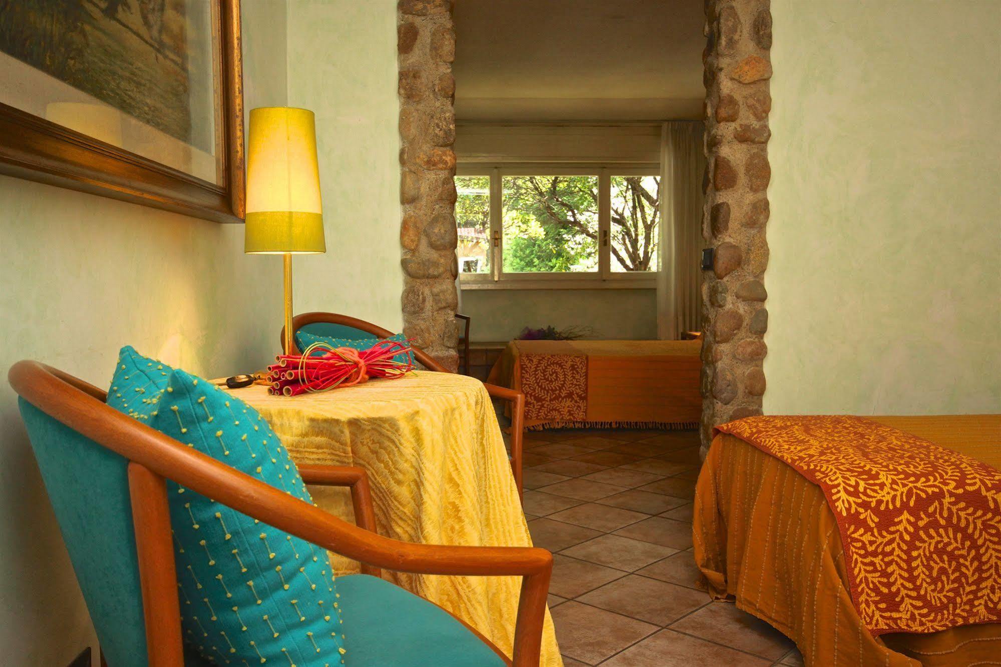 West Garda Hotel Padenghe sul Garda Bagian luar foto