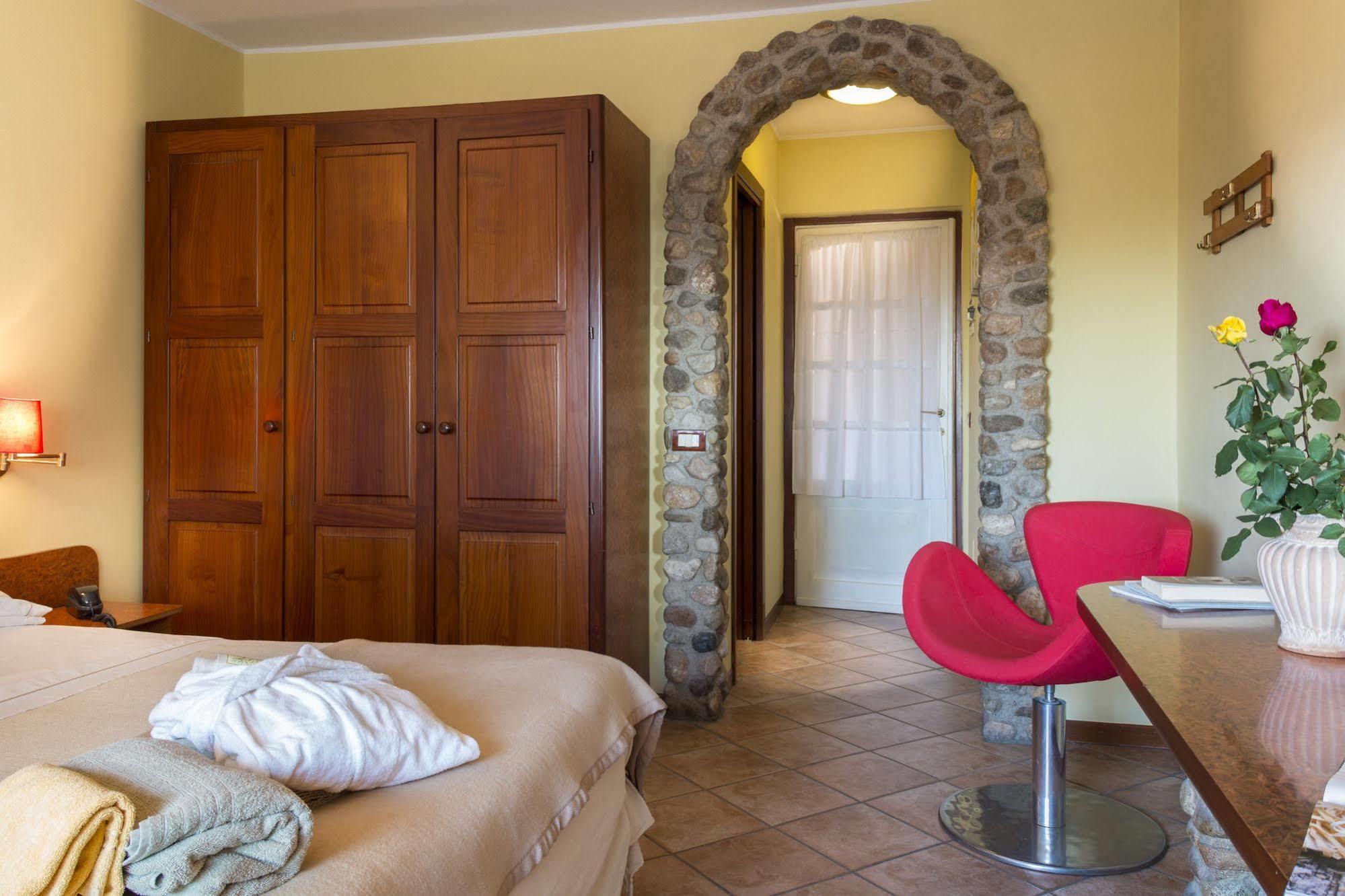 West Garda Hotel Padenghe sul Garda Bagian luar foto